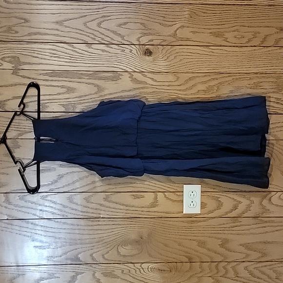 Dress - Picture 10 of 10